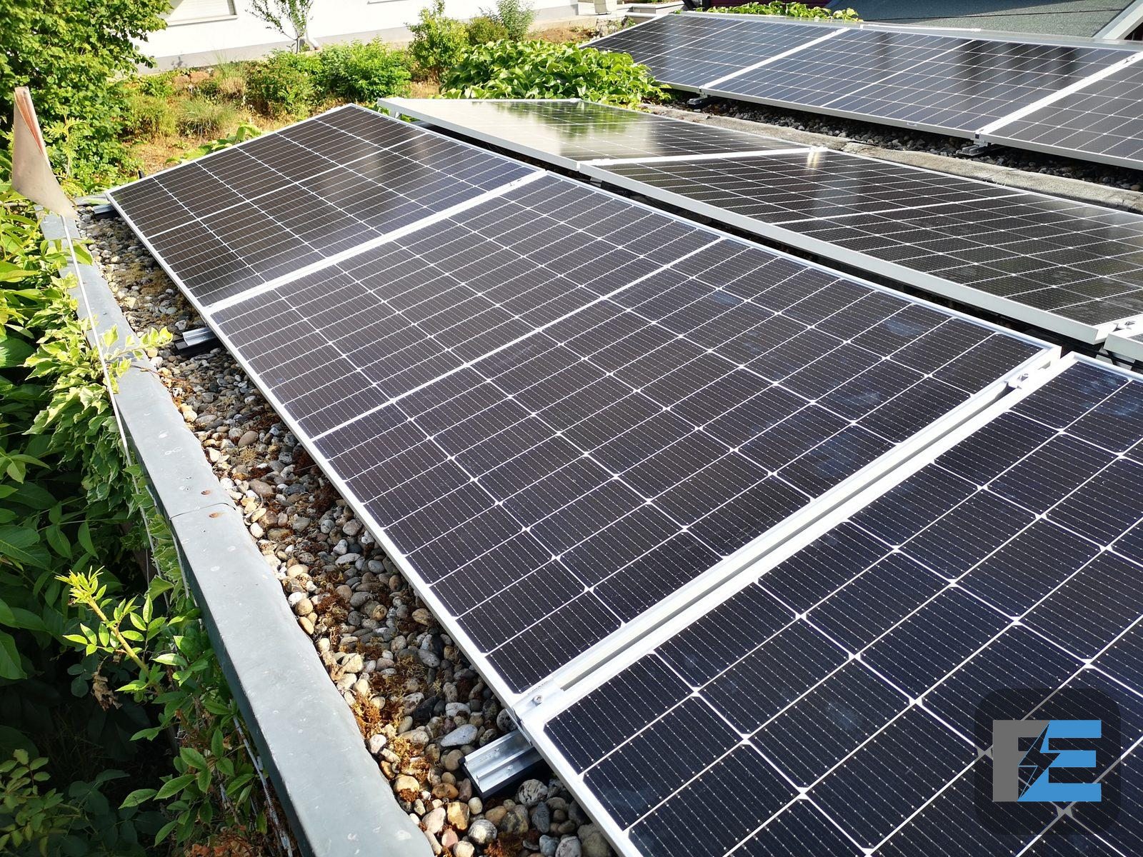 Photovoltaik-Module auf dem Dach
